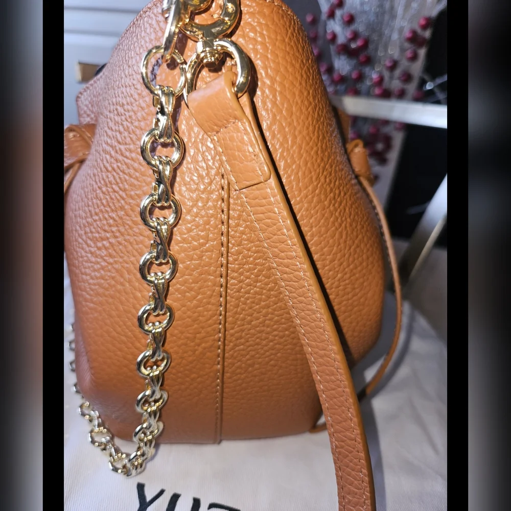 EuC YUZEFI Scallop Scallop BAG Pebble Grained Cinnamon With Tags - Picture 9 of 16